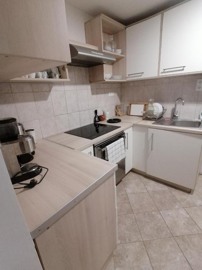 Ujkapu Sunshine Apartments Győr Exterior foto